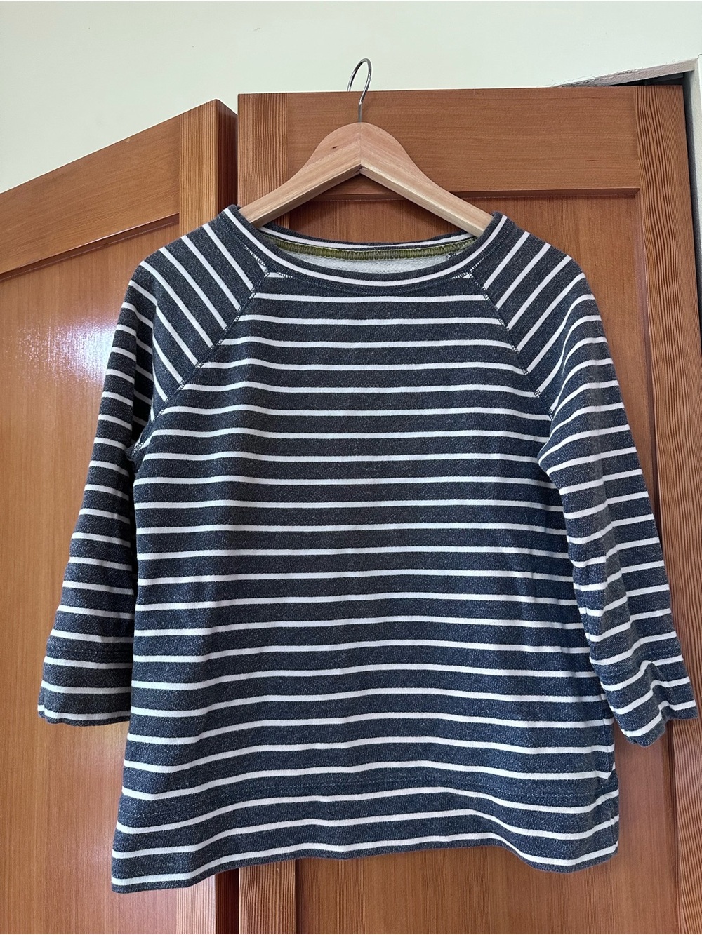 Boden 3/4 Sleeve Striped Sweatshirt